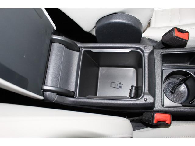 ゴルフトゥーラン ＴＤＩ　プレミアム　禁煙車／白革シート／純正９．２インチナビ／バックカメラ／フルセグ／レーダークルーズコントロール／ルーフレール／パワーバックドア／ＢＳＭ／ＥＴＣ２．０／パドルシフト／パワーシート／シートヒーター／ターボ（57枚目）