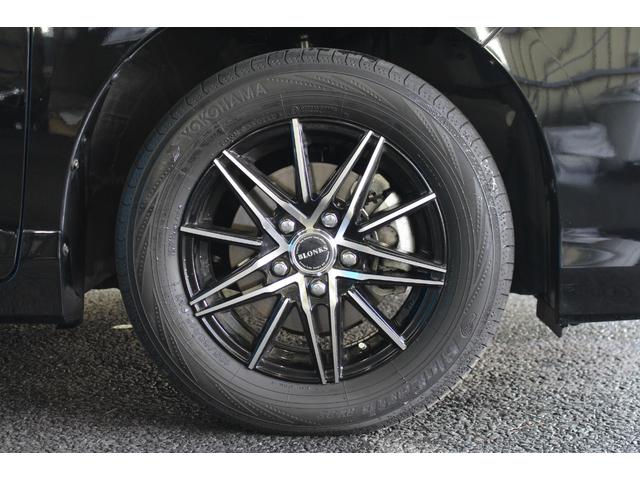 ヴォクシー ハイブリッドＸ　禁煙車／セーフティセンス／７人乗り／後席モニター／純正１０インチナビ／バックカメラ／フルセグ／両側パワースライドドア／ＬＥＤヘッドライト／プッシュスタート／ＥＴＣ／デジタルインナーミラー型ドラレコ（18枚目）