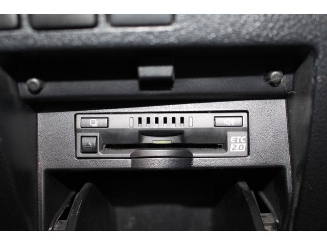 アルファード ２．５Ｓ　Ｃパッケージ　禁煙車／モデリスタ／３眼ＬＥＤ／ツインムーンルーフ／オットマン／セーフティセンス／後席モニター／レーダークルーズコントロール／シートメモリー／パワーシート／デジタルインナーミラー／ベンチレーション（17枚目）