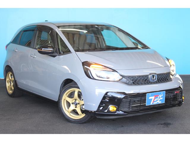 フィット ｅ：ＨＥＶ　ＲＳ　禁煙車／ホンダセンシング／純正９インチナビ／ハーフレザーシート／バックカメラ／ＥＮＫＥＩ１６インチホイール／クリアランスソナー／レーダークルーズコントロール／レーンキープアシスト／ＬＥＤヘッドライト（7枚目）