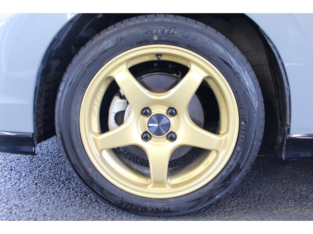 フィット ｅ：ＨＥＶ　ＲＳ　禁煙車／ホンダセンシング／純正９インチナビ／ハーフレザーシート／バックカメラ／ＥＮＫＥＩ１６インチホイール／クリアランスソナー／レーダークルーズコントロール／レーンキープアシスト／ＬＥＤヘッドライト（26枚目）