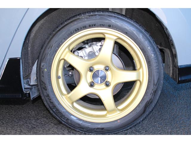 フィット ｅ：ＨＥＶ　ＲＳ　禁煙車／ホンダセンシング／純正９インチナビ／ハーフレザーシート／バックカメラ／ＥＮＫＥＩ１６インチホイール／クリアランスソナー／レーダークルーズコントロール／レーンキープアシスト／ＬＥＤヘッドライト（27枚目）