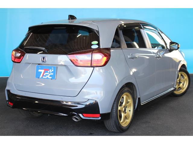 フィット ｅ：ＨＥＶ　ＲＳ　禁煙車／ホンダセンシング／純正９インチナビ／ハーフレザーシート／バックカメラ／ＥＮＫＥＩ１６インチホイール／クリアランスソナー／レーダークルーズコントロール／レーンキープアシスト／ＬＥＤヘッドライト（35枚目）