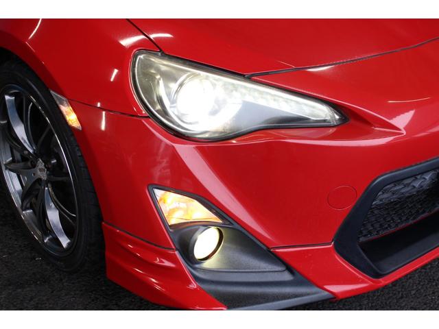86 GTリミテッド 禁煙車/TRDエアロ/TRD4本出しマフラー/RAYS18インチアルミホイール/TEIN車高調/ハーフレザーシート/シートヒーター/Carrozzeria製ディスプレイオーディオ/バックカメラ/ETC(17枚目)