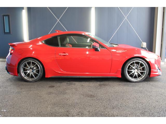 86 GTリミテッド 禁煙車/TRDエアロ/TRD4本出しマフラー/RAYS18インチアルミホイール/TEIN車高調/ハーフレザーシート/シートヒーター/Carrozzeria製ディスプレイオーディオ/バックカメラ/ETC(40枚目)
