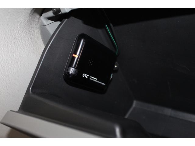 シエナ ＳＥ　プリファードｐｋｇ／禁煙／／実走行証明付／サンルーフ／両側パワースライドドア／後席モニター／クルーズコントロール／バックカメラ／衝突安全ボディ／バックカメラ／ブルートゥース／パークアシスト／ＥＴＣ（18枚目）