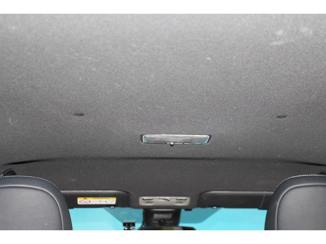 アクア Ｇ　ＧＲスポーツ・１７インチパッケージ　禁煙車／ＧＲ専用エアロ／専用足回り／専用内装／クルーズコントロール／純正９インチナビ／ハーフレザーシート／ＬＥＤ／オートマチックハイビーム／純正ＯＰ１７ＡＷ／レーンキープアシスト／パークアシスト（10枚目）