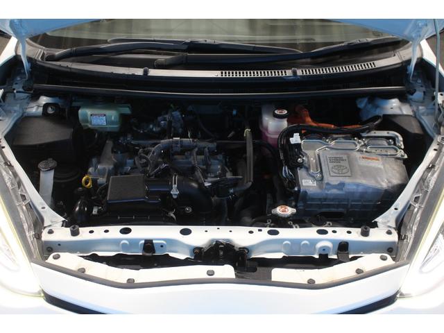 アクア Ｇ　ＧＲスポーツ・１７インチパッケージ　禁煙車／ＧＲ専用エアロ／専用足回り／専用内装／クルーズコントロール／純正９インチナビ／ハーフレザーシート／ＬＥＤ／オートマチックハイビーム／純正ＯＰ１７ＡＷ／レーンキープアシスト／パークアシスト（11枚目）