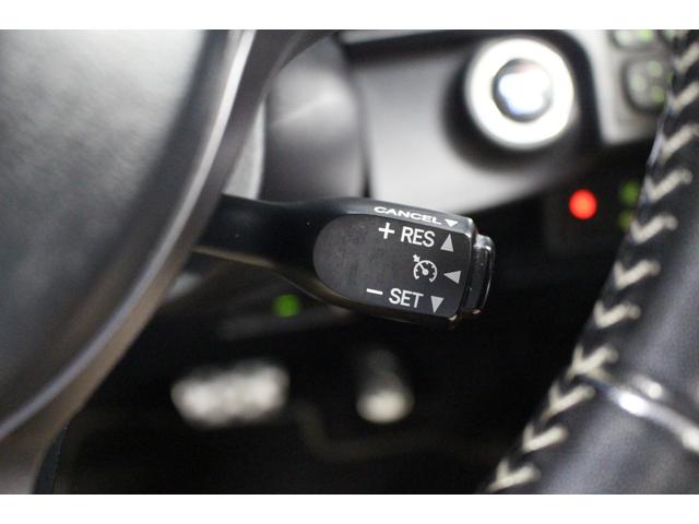 アクア Ｇ　ＧＲスポーツ・１７インチパッケージ　禁煙車／ＧＲ専用エアロ／専用足回り／専用内装／クルーズコントロール／純正９インチナビ／ハーフレザーシート／ＬＥＤ／オートマチックハイビーム／純正ＯＰ１７ＡＷ／レーンキープアシスト／パークアシスト（16枚目）