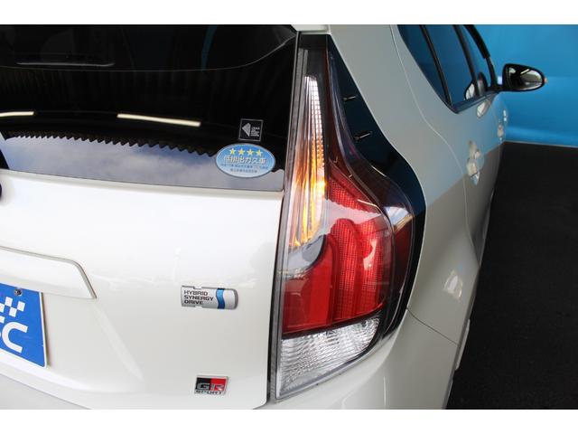 アクア Ｇ　ＧＲスポーツ・１７インチパッケージ　禁煙車／ＧＲ専用エアロ／専用足回り／専用内装／クルーズコントロール／純正９インチナビ／ハーフレザーシート／ＬＥＤ／オートマチックハイビーム／純正ＯＰ１７ＡＷ／レーンキープアシスト／パークアシスト（42枚目）