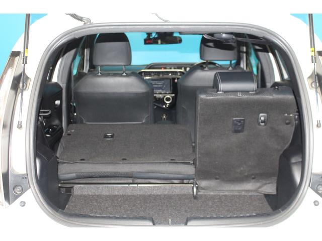 アクア Ｇ　ＧＲスポーツ・１７インチパッケージ　禁煙車／ＧＲ専用エアロ／専用足回り／専用内装／クルーズコントロール／純正９インチナビ／ハーフレザーシート／ＬＥＤ／オートマチックハイビーム／純正ＯＰ１７ＡＷ／レーンキープアシスト／パークアシスト（44枚目）