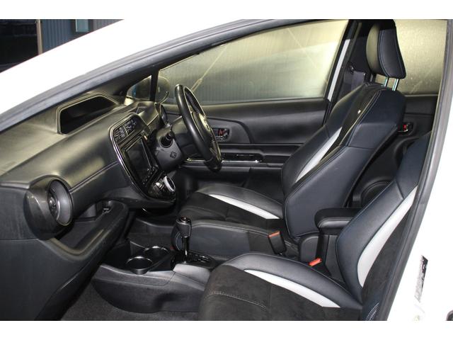 アクア Ｇ　ＧＲスポーツ・１７インチパッケージ　禁煙車／ＧＲ専用エアロ／専用足回り／専用内装／クルーズコントロール／純正９インチナビ／ハーフレザーシート／ＬＥＤ／オートマチックハイビーム／純正ＯＰ１７ＡＷ／レーンキープアシスト／パークアシスト（45枚目）