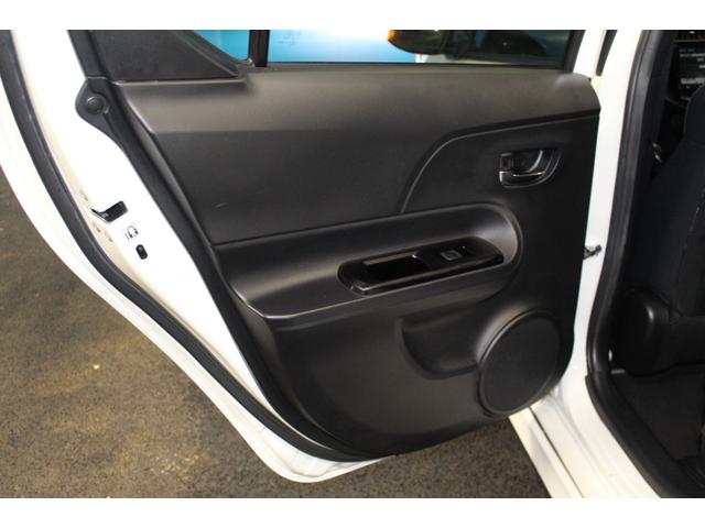 アクア Ｇ　ＧＲスポーツ・１７インチパッケージ　禁煙車／ＧＲ専用エアロ／専用足回り／専用内装／クルーズコントロール／純正９インチナビ／ハーフレザーシート／ＬＥＤ／オートマチックハイビーム／純正ＯＰ１７ＡＷ／レーンキープアシスト／パークアシスト（48枚目）