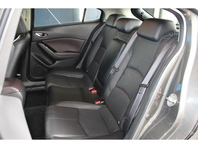 アクセラスポーツ ２２ＸＤ　Ｌパッケージ　ＢＯＳＥサウンド／禁煙／６速マニュアル／サンルーフ／マツダコネクトナビ／ターボ／パワーシート／ステアリングヒーター／シートヒーター／純正１８インチＡＷ／ＥＴＣ／バックカメラ／Ｂｌｕｅｔｏｏｔｈ接続／（8枚目）