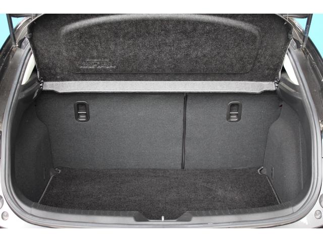 アクセラスポーツ ２２ＸＤ　Ｌパッケージ　ＢＯＳＥサウンド／禁煙／６速マニュアル／サンルーフ／マツダコネクトナビ／ターボ／パワーシート／ステアリングヒーター／シートヒーター／純正１８インチＡＷ／ＥＴＣ／バックカメラ／Ｂｌｕｅｔｏｏｔｈ接続／（44枚目）