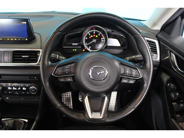 アクセラスポーツ ２２ＸＤ　Ｌパッケージ　ＢＯＳＥサウンド／禁煙／６速マニュアル／サンルーフ／マツダコネクトナビ／ターボ／パワーシート／ステアリングヒーター／シートヒーター／純正１８インチＡＷ／ＥＴＣ／バックカメラ／Ｂｌｕｅｔｏｏｔｈ接続／（56枚目）