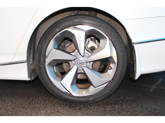 アコード EX 禁煙車/サンルーフ/純正ディスプレイオーディオ/バックカメラ/ホンダセンシング/アダプティブクルーズコントロール/黒革シート/シートヒーター/パワーシート/LEDヘッドライト/純正18アルミホイール(35枚目)