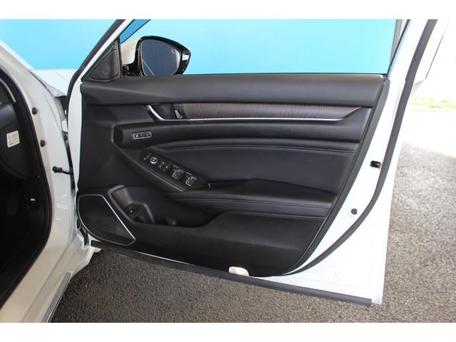 アコード EX 禁煙車/サンルーフ/純正ディスプレイオーディオ/バックカメラ/ホンダセンシング/アダプティブクルーズコントロール/黒革シート/シートヒーター/パワーシート/LEDヘッドライト/純正18アルミホイール(49枚目)