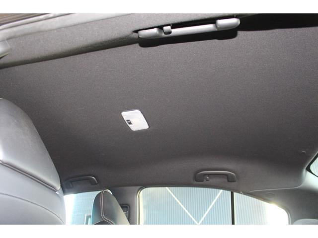 カローラ ダブルバイビー 禁煙車/モデリスタエアロ/セーフティセンス/純正9インチディスプレイオーディオ/バックカメラ/ハーフレザーシート/レーダークルーズコントロール/LEDヘッドライト/ETC2.0/ブルートゥース接続/(11枚目)