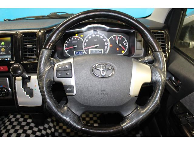 ハイエースワゴン GL 禁煙車/後期/4型/ベットキット付/後席モニター/LEDヘッドライト/社外16AW/レザー調シートカバー/オートライト/ウォークスルー/左パワースライドドア/スマートキー/バックカメラ/ブルートゥース(17枚目)