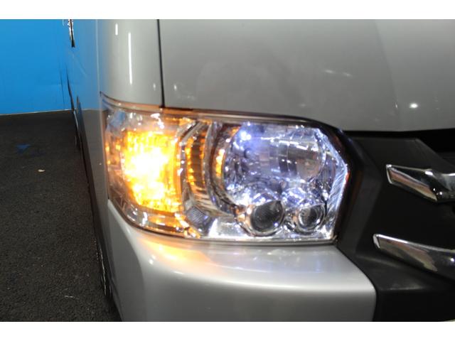 ハイエースワゴン GL 禁煙車/後期/4型/ベットキット付/後席モニター/LEDヘッドライト/社外16AW/レザー調シートカバー/オートライト/ウォークスルー/左パワースライドドア/スマートキー/バックカメラ/ブルートゥース(30枚目)
