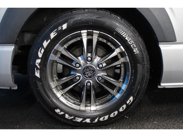 ハイエースワゴン GL 禁煙車/後期/4型/ベットキット付/後席モニター/LEDヘッドライト/社外16AW/レザー調シートカバー/オートライト/ウォークスルー/左パワースライドドア/スマートキー/バックカメラ/ブルートゥース(35枚目)