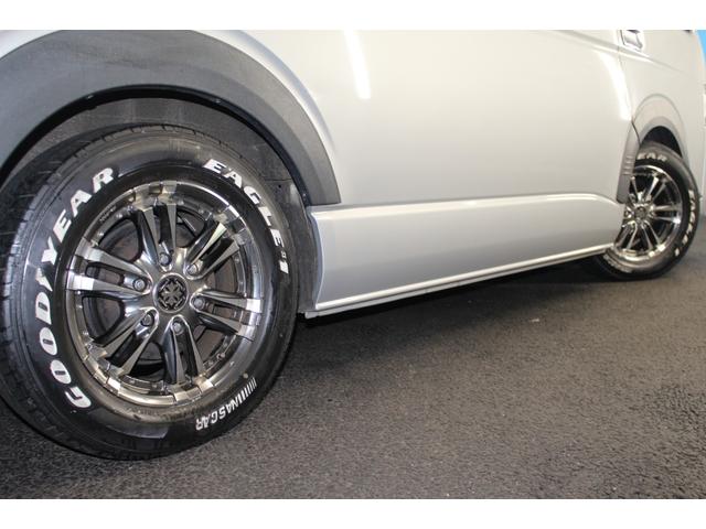 ハイエースワゴン GL 禁煙車/後期/4型/ベットキット付/後席モニター/LEDヘッドライト/社外16AW/レザー調シートカバー/オートライト/ウォークスルー/左パワースライドドア/スマートキー/バックカメラ/ブルートゥース(42枚目)