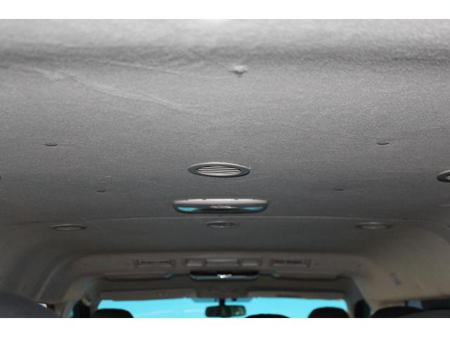 ハイエースワゴン GL 禁煙車/後期/4型/ベットキット付/後席モニター/LEDヘッドライト/社外16AW/レザー調シートカバー/オートライト/ウォークスルー/左パワースライドドア/スマートキー/バックカメラ/ブルートゥース(46枚目)