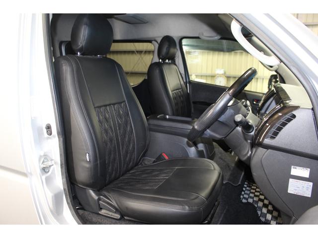 ハイエースワゴン GL 禁煙車/後期/4型/ベットキット付/後席モニター/LEDヘッドライト/社外16AW/レザー調シートカバー/オートライト/ウォークスルー/左パワースライドドア/スマートキー/バックカメラ/ブルートゥース(49枚目)