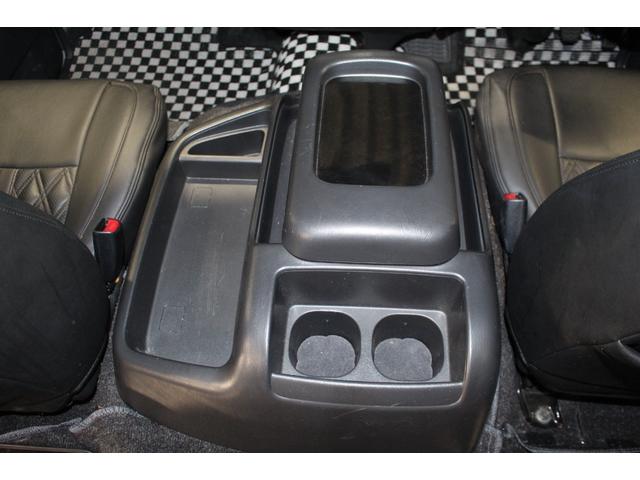 ハイエースワゴン GL 禁煙車/後期/4型/ベットキット付/後席モニター/LEDヘッドライト/社外16AW/レザー調シートカバー/オートライト/ウォークスルー/左パワースライドドア/スマートキー/バックカメラ/ブルートゥース(50枚目)