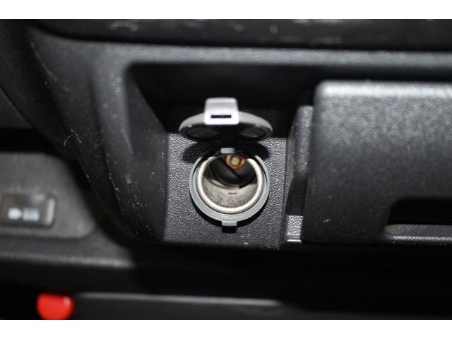 ハイエースワゴン GL 禁煙車/後期/4型/ベットキット付/後席モニター/LEDヘッドライト/社外16AW/レザー調シートカバー/オートライト/ウォークスルー/左パワースライドドア/スマートキー/バックカメラ/ブルートゥース(56枚目)