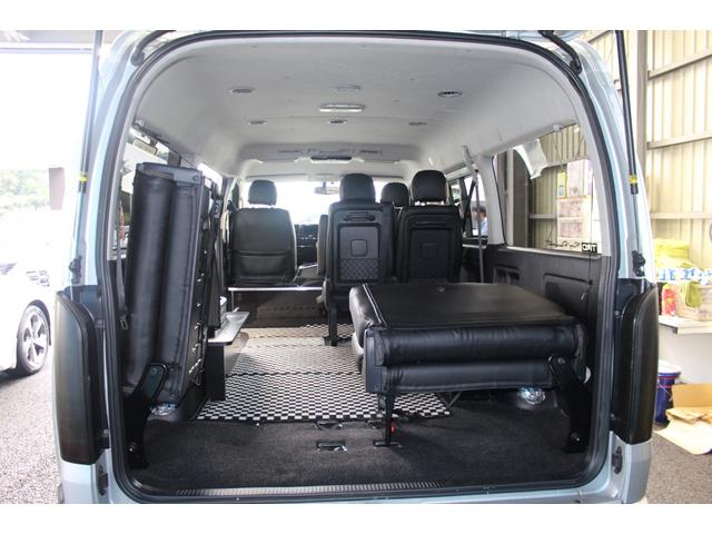 ハイエースワゴン GL 禁煙車/後期/4型/ベットキット付/後席モニター/LEDヘッドライト/社外16AW/レザー調シートカバー/オートライト/ウォークスルー/左パワースライドドア/スマートキー/バックカメラ/ブルートゥース(64枚目)