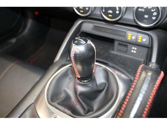 ロードスター Sレザーパッケージ 禁煙車/6速MT車/マツダスピードエアロ/ブラックレザーシート/セーフティパッケージ/BOSEサウンド/バックカメラ/フルセグ/ブラインドスポットモニター/シートヒーター/LEDヘッドライト/ETC(42枚目)