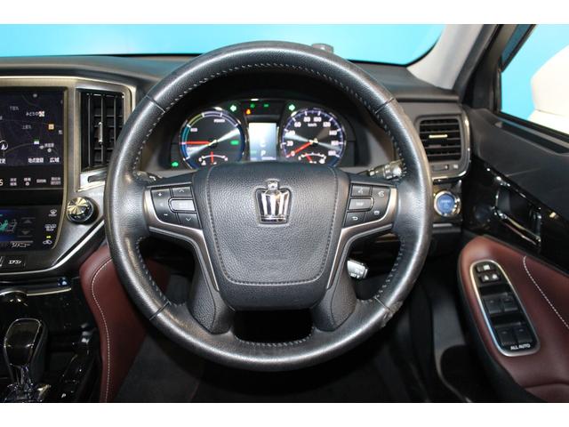 クラウンハイブリッド アスリートS ブラックスタイル 禁煙車/ムーンルーフ/黒レザーシート/純正8インチナビ/バックカメラ/フルセグ/パワーシート/シートベンチレーション/シートヒーター/HIDヘッドライト/クリアランスソナー/プッシュスタート/ETC(18枚目)