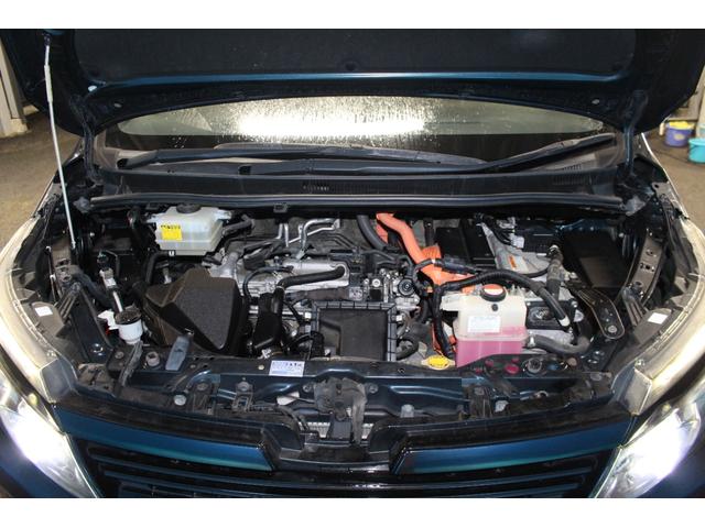 ヴォクシー ハイブリッドV 禁煙車/後席モニター/純正9インチナビ/バックカメラ/フルセグ/両側パワースライドドア/クルーズコントロール/シートヒーター/純正15AW/セーフティセンスC/ワイヤレス充電/ブルートゥース接続/(14枚目)