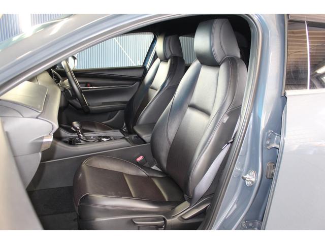 ＭＡＺＤＡ３ファストバック ２０Ｓ　Ｌパッケージ　禁煙車／ＢＯＳＥ／全周囲カメラ／スマートブレーキサポート／ブラインドスポットモニター／ヘッドアップディスプレイ／パドルシフト／シートメモリー／ステアリングヒーター／社外１８ＡＷ／革シート／寒冷地仕様（7枚目）