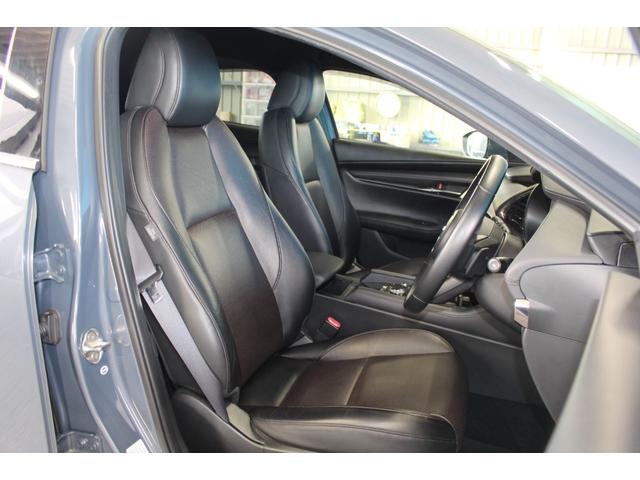 ＭＡＺＤＡ３ファストバック ２０Ｓ　Ｌパッケージ　禁煙車／ＢＯＳＥ／全周囲カメラ／スマートブレーキサポート／ブラインドスポットモニター／ヘッドアップディスプレイ／パドルシフト／シートメモリー／ステアリングヒーター／社外１８ＡＷ／革シート／寒冷地仕様（8枚目）