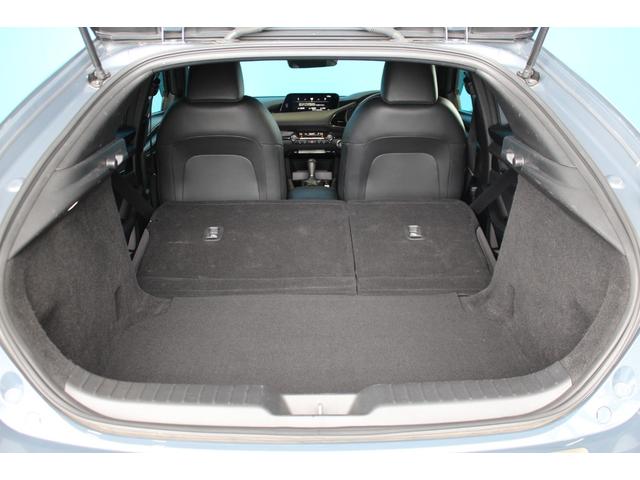 ＭＡＺＤＡ３ファストバック ２０Ｓ　Ｌパッケージ　禁煙車／ＢＯＳＥ／全周囲カメラ／スマートブレーキサポート／ブラインドスポットモニター／ヘッドアップディスプレイ／パドルシフト／シートメモリー／ステアリングヒーター／社外１８ＡＷ／革シート／寒冷地仕様（9枚目）