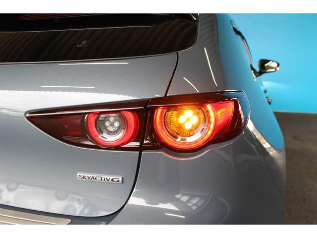 ＭＡＺＤＡ３ファストバック ２０Ｓ　Ｌパッケージ　禁煙車／ＢＯＳＥ／全周囲カメラ／スマートブレーキサポート／ブラインドスポットモニター／ヘッドアップディスプレイ／パドルシフト／シートメモリー／ステアリングヒーター／社外１８ＡＷ／革シート／寒冷地仕様（40枚目）