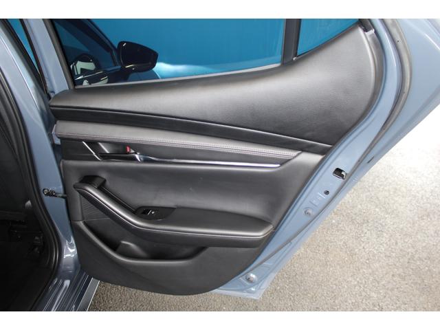 ＭＡＺＤＡ３ファストバック ２０Ｓ　Ｌパッケージ　禁煙車／ＢＯＳＥ／全周囲カメラ／スマートブレーキサポート／ブラインドスポットモニター／ヘッドアップディスプレイ／パドルシフト／シートメモリー／ステアリングヒーター／社外１８ＡＷ／革シート／寒冷地仕様（47枚目）
