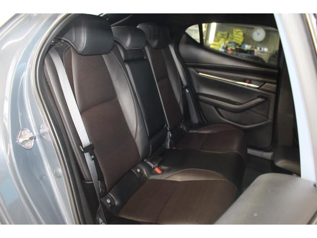 ＭＡＺＤＡ３ファストバック ２０Ｓ　Ｌパッケージ　禁煙車／ＢＯＳＥ／全周囲カメラ／スマートブレーキサポート／ブラインドスポットモニター／ヘッドアップディスプレイ／パドルシフト／シートメモリー／ステアリングヒーター／社外１８ＡＷ／革シート／寒冷地仕様（48枚目）