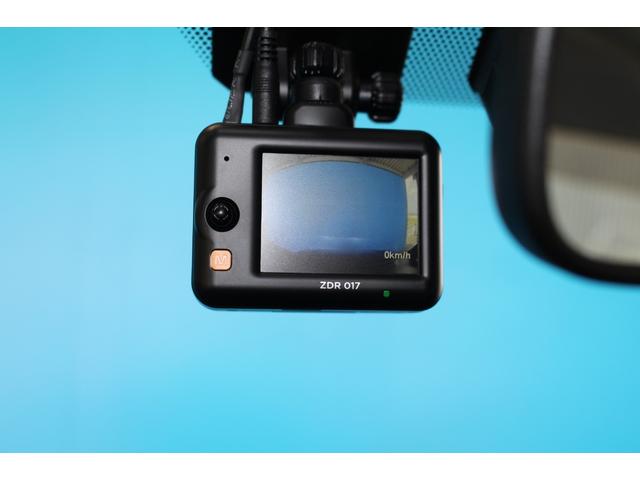 ヴォクシー ハイブリッドV 禁煙車/7人乘り/ALPINE10インチナビ/バックカメラ/フルセグ/両側パワースライドドア/クルーズコントロール/シートヒーター/プッシュスタート/LEDヘッドライト/ブルートゥース接続/ETC/(25枚目)