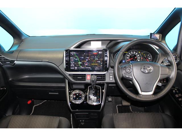 ヴォクシー ZS 煌 禁煙/オプションカラー/セーフティセンスC/ALPINE11ナビ/ALPINE後席モニター12.8型/バックカメラ/両側電動スライドドア/LEDライト/レーンアシスト/オートマチックハイビーム/ETC(7枚目)