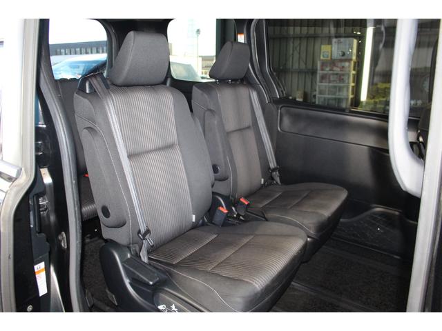 ヴォクシー ZS 煌 禁煙/オプションカラー/セーフティセンスC/ALPINE11ナビ/ALPINE後席モニター12.8型/バックカメラ/両側電動スライドドア/LEDライト/レーンアシスト/オートマチックハイビーム/ETC(10枚目)