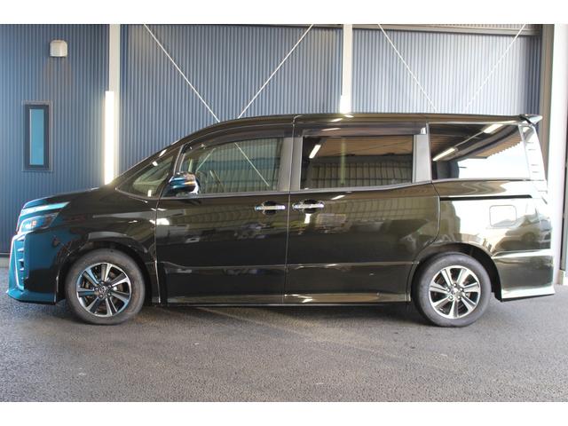 ヴォクシー ZS 煌 禁煙/オプションカラー/セーフティセンスC/ALPINE11ナビ/ALPINE後席モニター12.8型/バックカメラ/両側電動スライドドア/LEDライト/レーンアシスト/オートマチックハイビーム/ETC(38枚目)