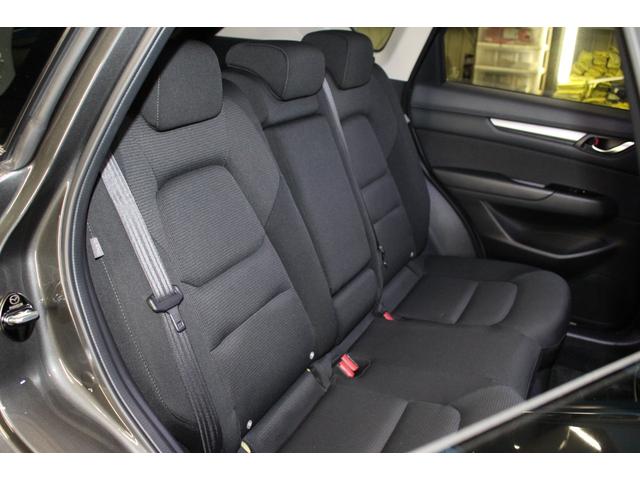 ＣＸ－５ ＸＤ　プロアクティブ　禁煙車／ＢＯＳＥサウンド／全周囲カメラ／フルセグ／ＡｐｐｌｅＣａｒＰｌａｙ対応／レーダークルーズコントロール／ＢＳＭ／ＨＵＤ／ＬＥＤヘッドライト／パワーシート／シートヒーター／ＥＴＣ／パワーリアゲート（8枚目）