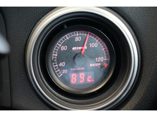 ＰＩＶＯＴ水温計がついています！