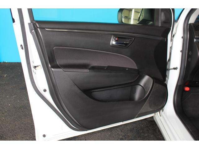 スイフトスポーツ ベースグレード 6速MT/禁煙車/パナソニック製SDナビ/フルセグTV/クルーズコントロール/ETC/スマートキー/HIDライト/純正フルエアロ/純正17インチAW/ミラーウィンカー/ステアリングリモコン/買取車(21枚目)