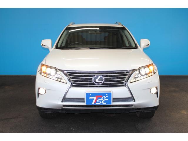 全車ご試乗可能ですのでお気軽にお申し付け下さい。また、ガレージ完備で雨天でもゆっくりとお車をご確認いただけます。ガレージへ移動しておきますので、ご来店頂く前に画面下のオンライン来店予約をお願いします。