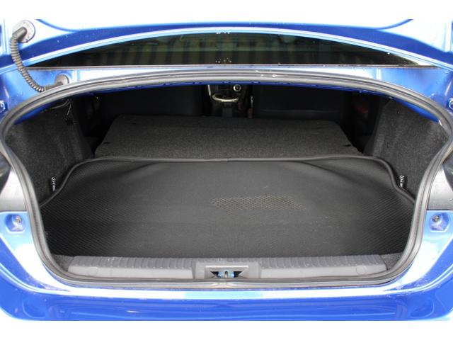 幅・奥行き共に十分なスペースを確保したトランクルームです！日常のお買い物や旅行にも対応したスペースを確保していますので是非現車を確認して下さい！